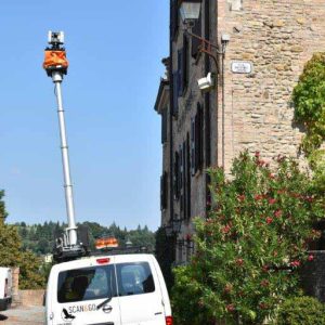 Sistema pneumatico di sollevamento laser scanner installabile su veicoli LEVEL-LIFT ROOF - immagine 4