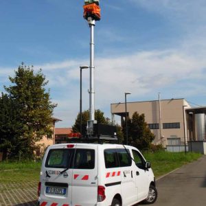 Sistema pneumatico di sollevamento laser scanner installabile su veicoli LEVEL-LIFT ROOF - immagine 3